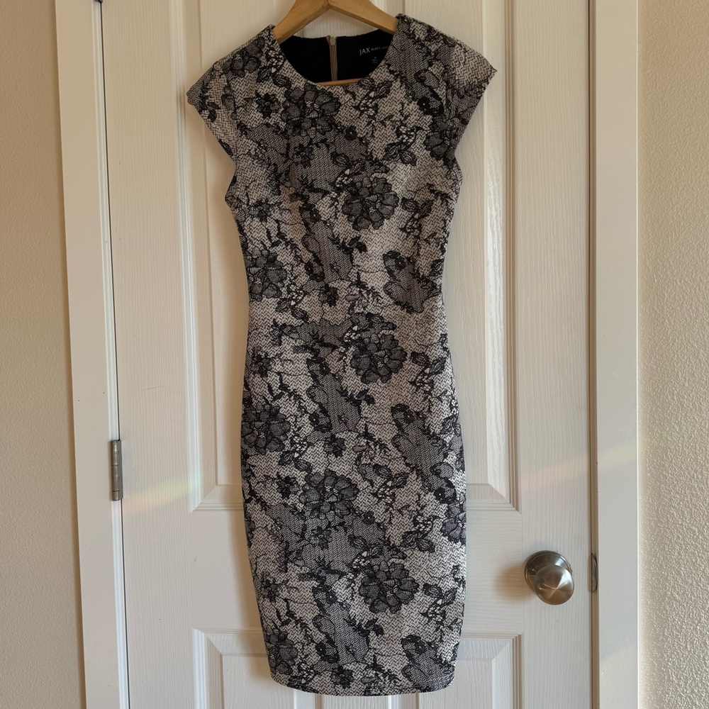 Jax Black Label Cocktail Midi Dress Size 2 | Floral Lace Print Dress